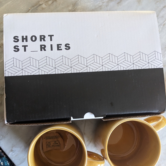 Set of 2 Gold cracked glaze mugs - Picture 3 of 6